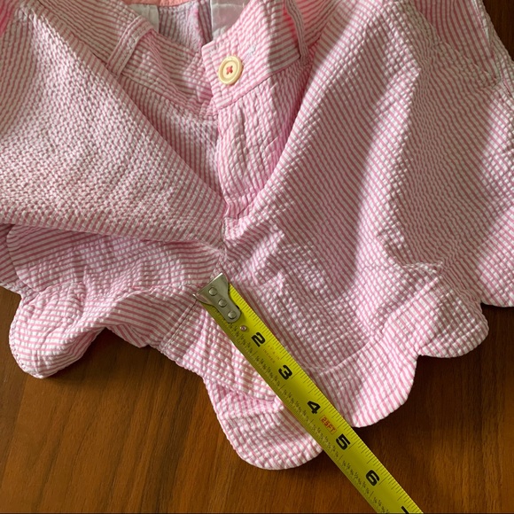 Lilly Pulitzer pink & white seersucker shorts 4 - Picture 2 of 5